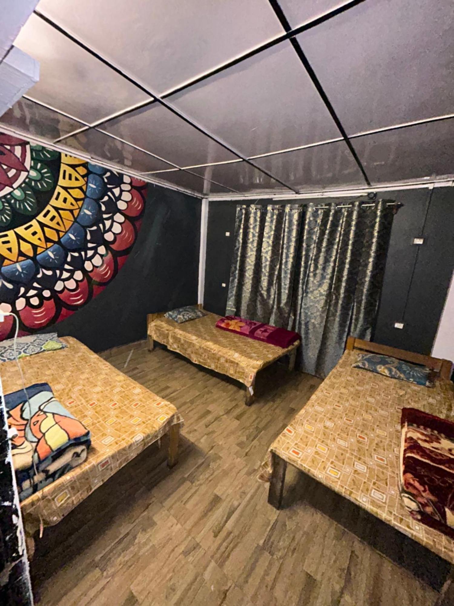 Isabella Hostel 실롱 외부 사진