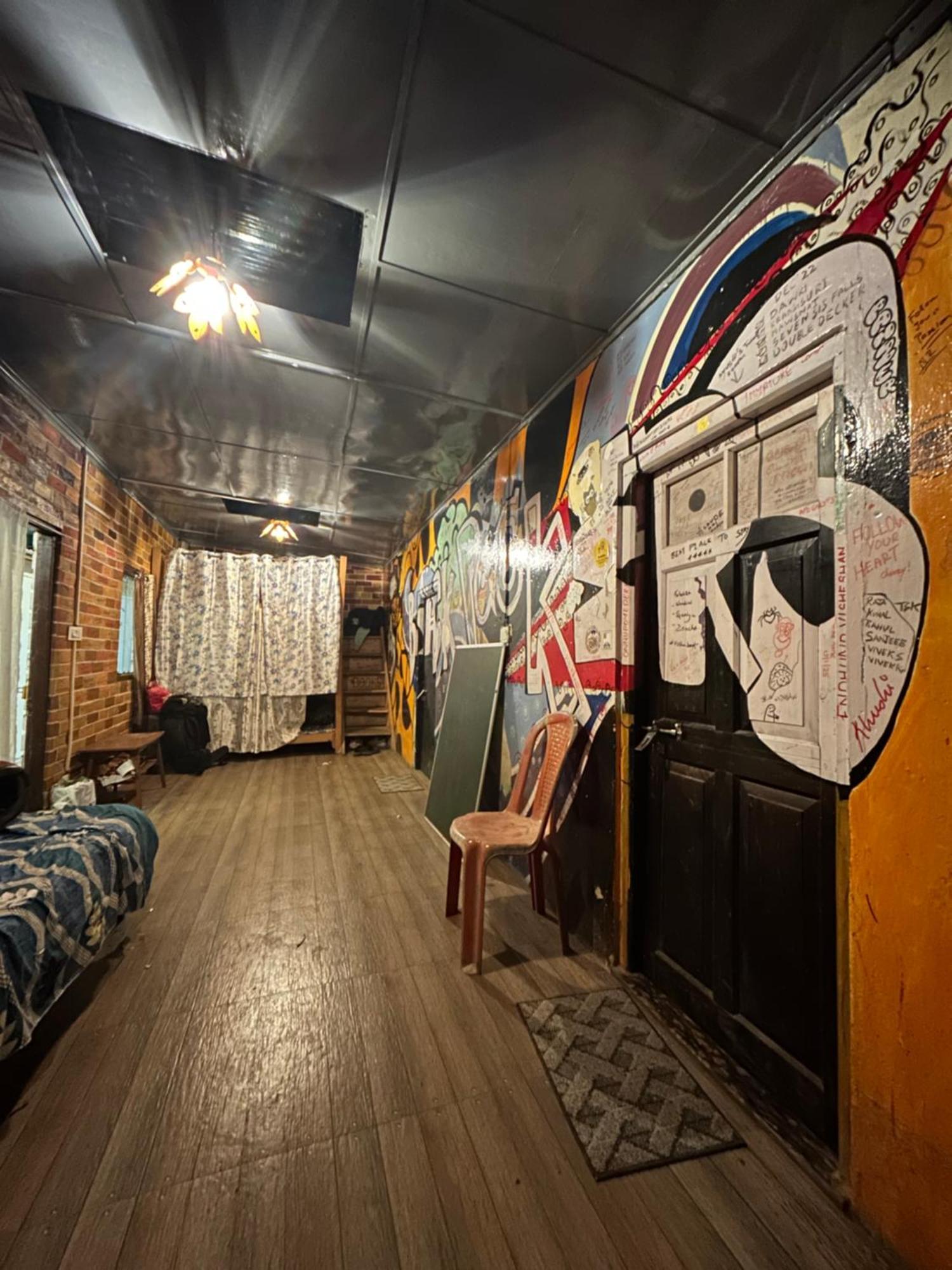 Isabella Hostel 실롱 외부 사진